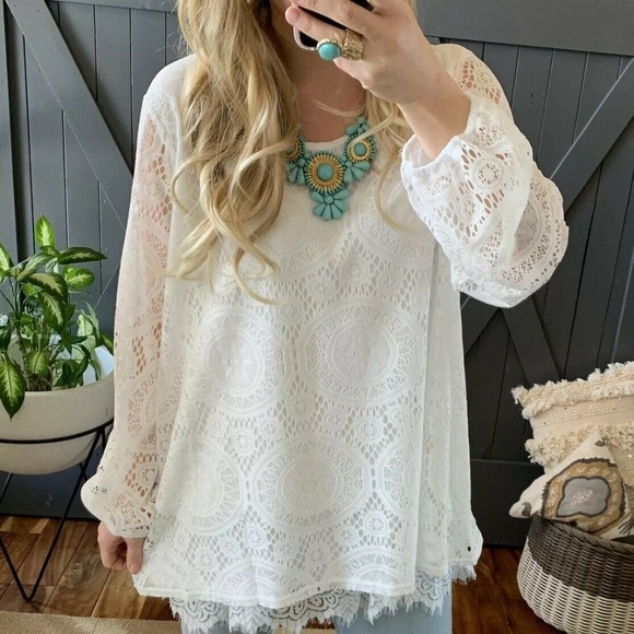 Figleaffashion Tops - Last One! 2X Lace Long Sleeve Tunic Top Blouse